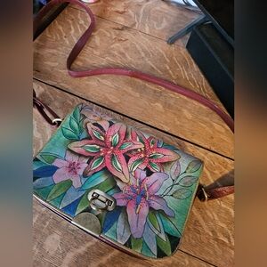 Anuschka Classic Woman Flap Over Accordion Cross Body Handbag Floral